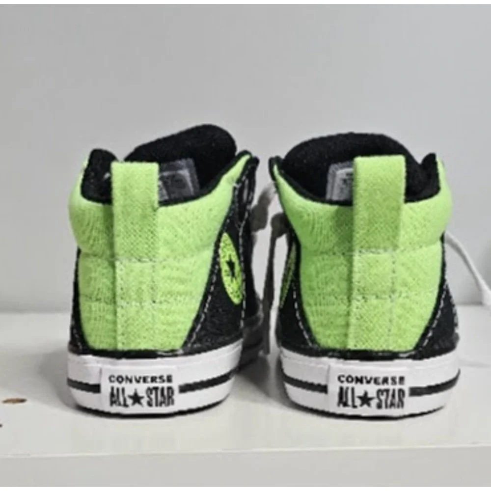 Converse Toddler Chuck Taylor All Star Axel Mid Sneaker A07370C Size 9 NWT